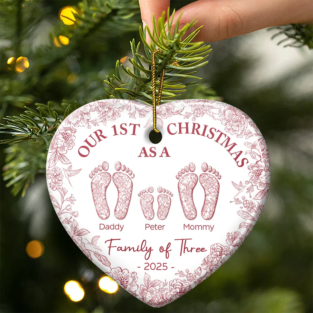 Personalized 'Our 1st Christmas as a Family' Ceramic Heart Ornament, Customizable with Names - Image 4