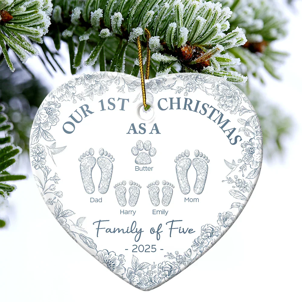 Personalized 'Our 1st Christmas as a Family' Ceramic Heart Ornament, Customizable with Names - Image 5