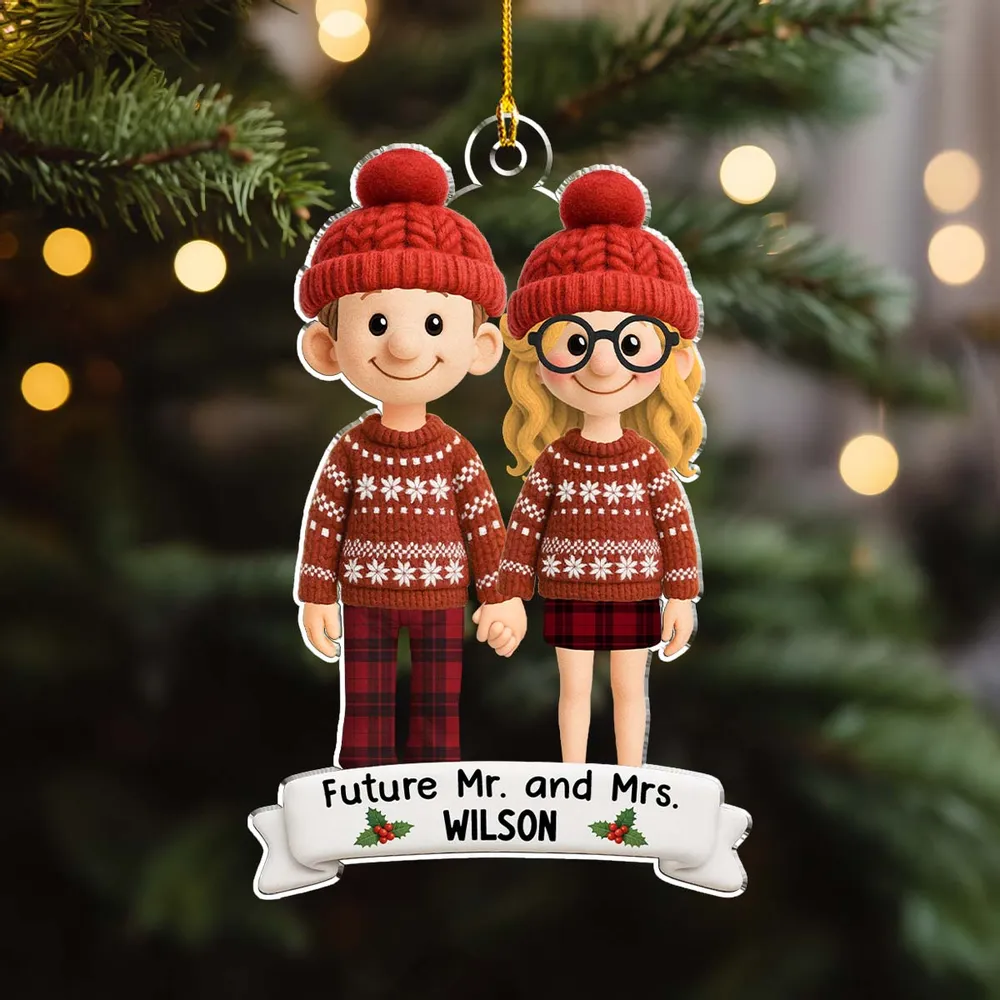 Christmas Acrylic Ornament with Couple Holding Hands, A Perfect Gift for Engagement Celebration - Image 4