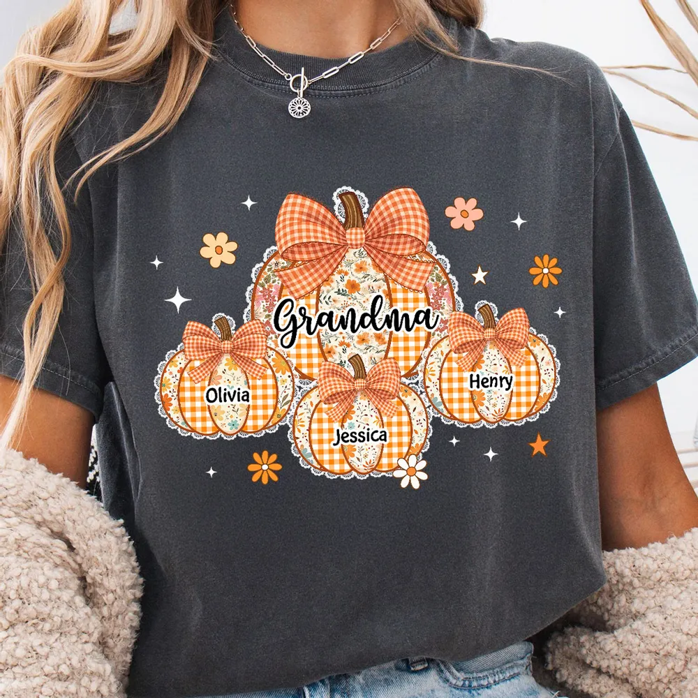 Grandma Pumpkin T-Shirt Personalized Family Names Autumn Theme Cozy Apparel Perfect Gift for Grandma - Image 4