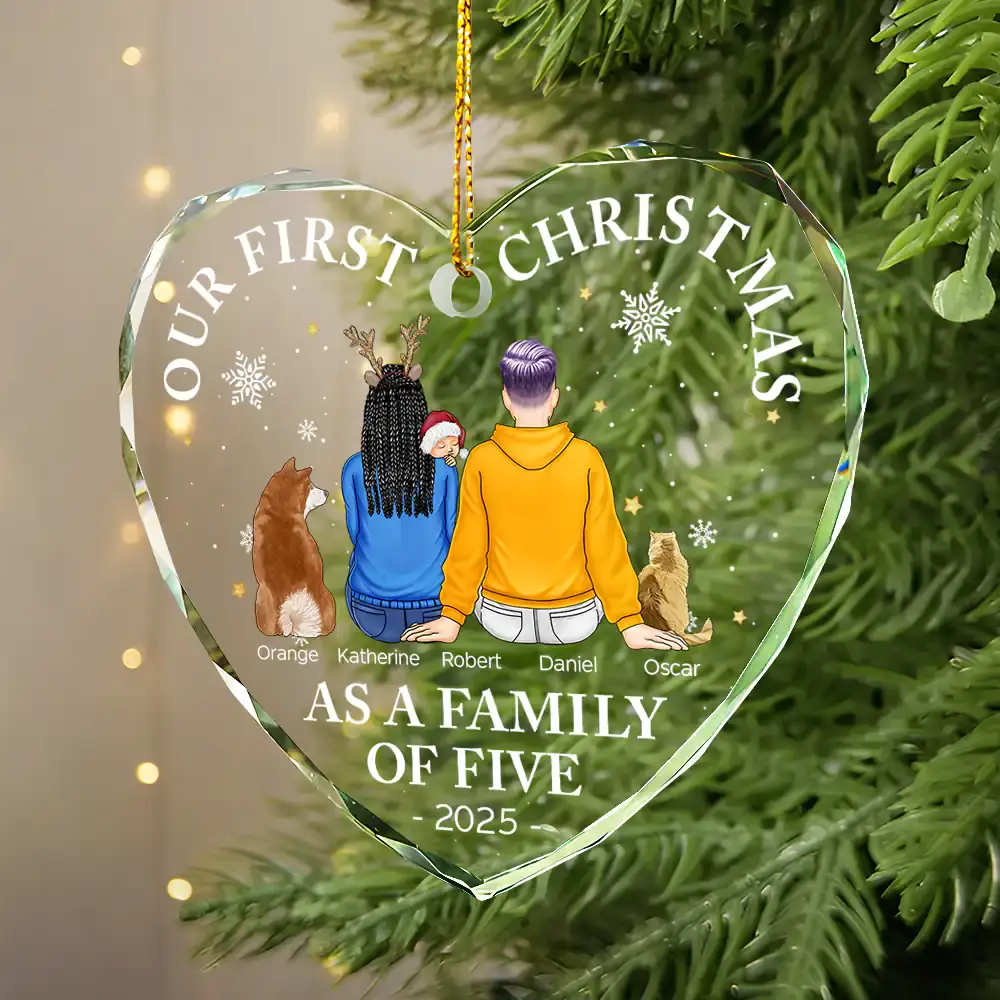 Crystal Heart Ornament for Christmas tree, cozy couple illustration with little one, keepsake, gift-ready for new parents and families - Image 2