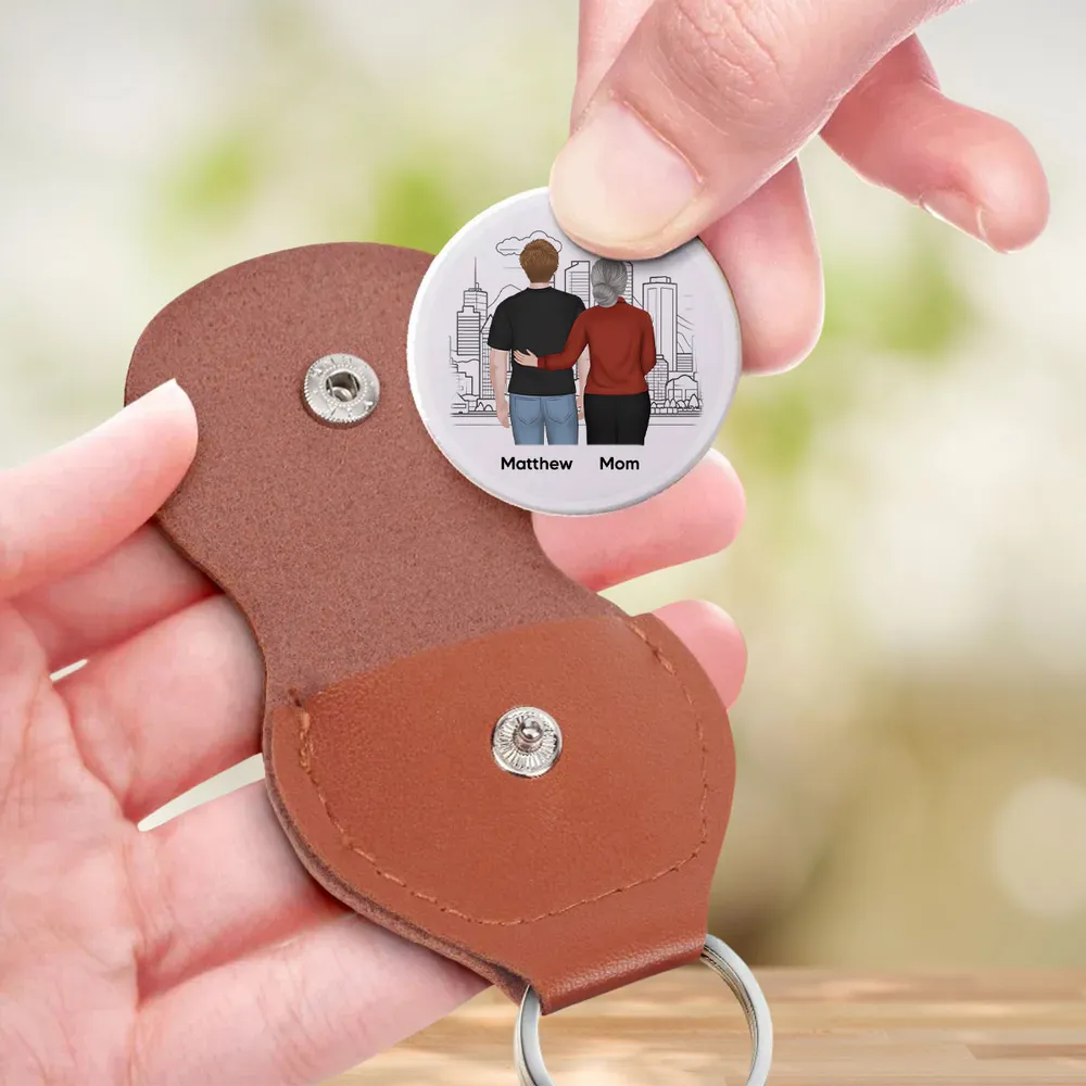 Pocket Hug from Mom to Son – Heartfelt Engraved Message, Perfect Gift of Love and Pride for Son - Image 4