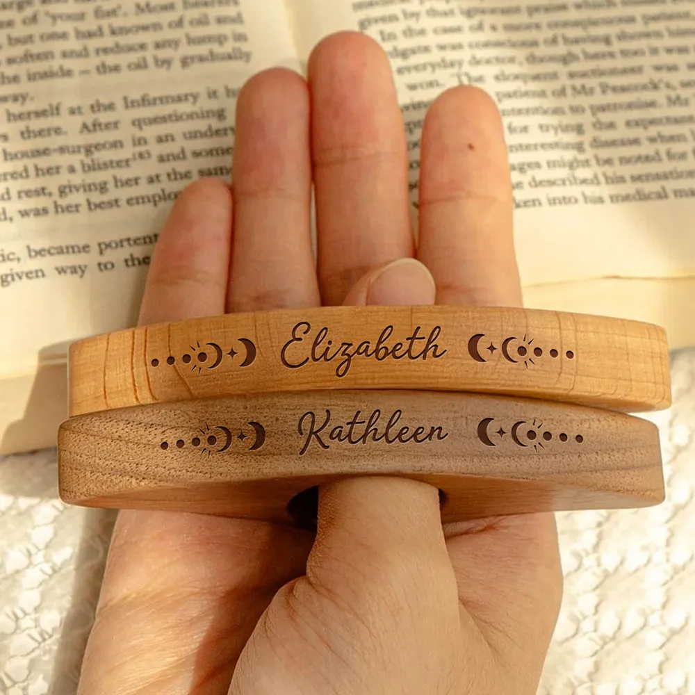 Book Page Holder, Engraved Wooden Thumb Page Turner for One-Hand Reading, Unique Gift for Book Lovers, Teachers, Mom or Dad - Image 3