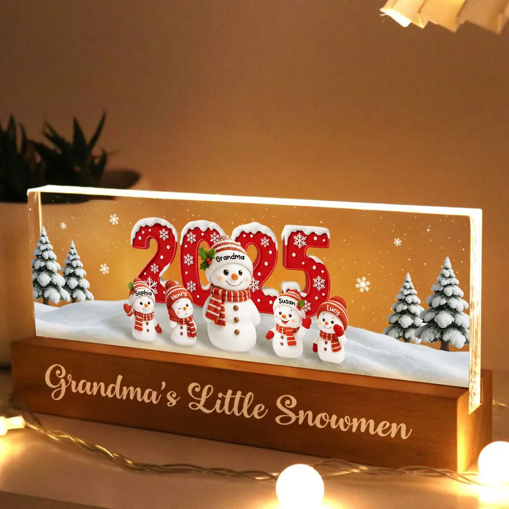 LED Light Plaque - Personalized Snowman Family for Grandma, cozy night light for Christmas, a unique heartfelt gift - Image 8