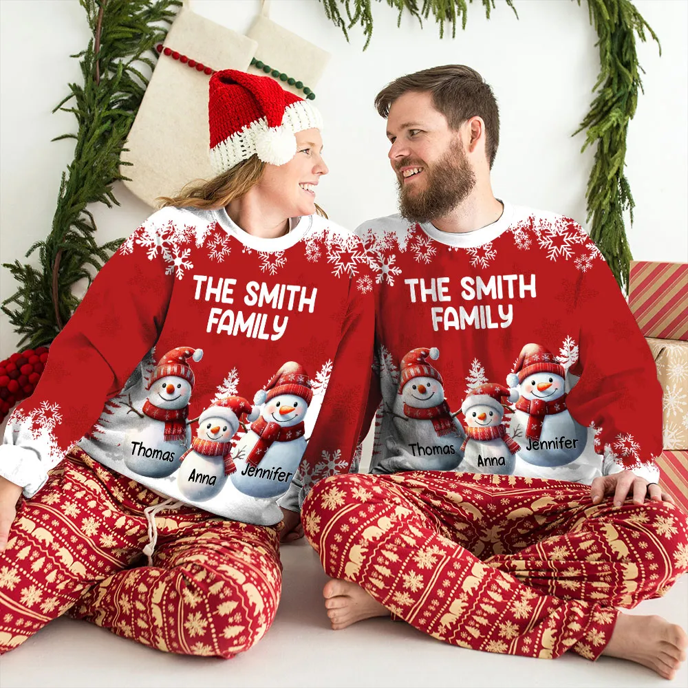 Printed Sweatshirt with All-Over Snowflakes & Snowman Family, Christmas-Ready Comfort, Unique Heartwarming Gift for Families - Image 4