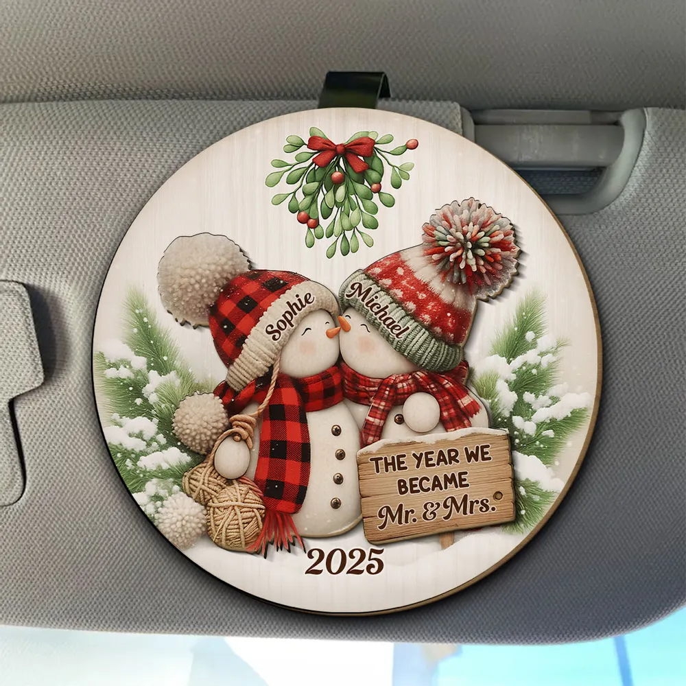 Personalized Wooden Car Visor Clip for Couple – Cute Snowman Design, Romantic Winter Scene, Unique Christmas Gift for Newlyweds - Image 2
