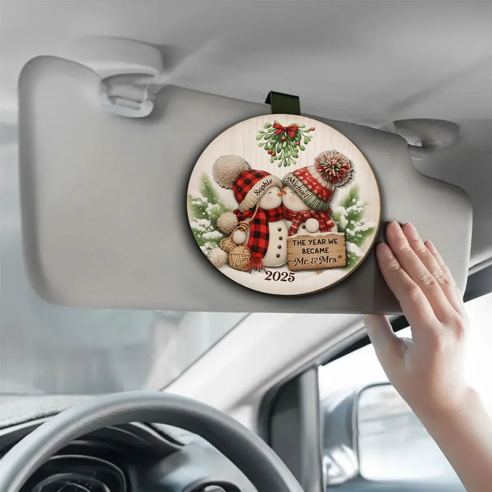 Personalized Wooden Car Visor Clip for Couple – Cute Snowman Design, Romantic Winter Scene, Unique Christmas Gift for Newlyweds - Image 4