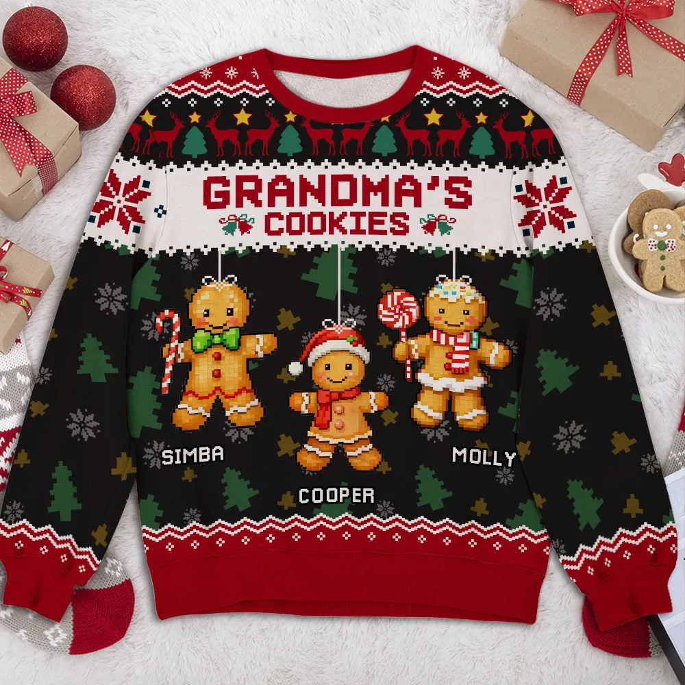 Personalized Grandma Cookies Printed Sweatshirt with Gingerbread Kids, Festive Christmas Gift for Grandma - Image 7