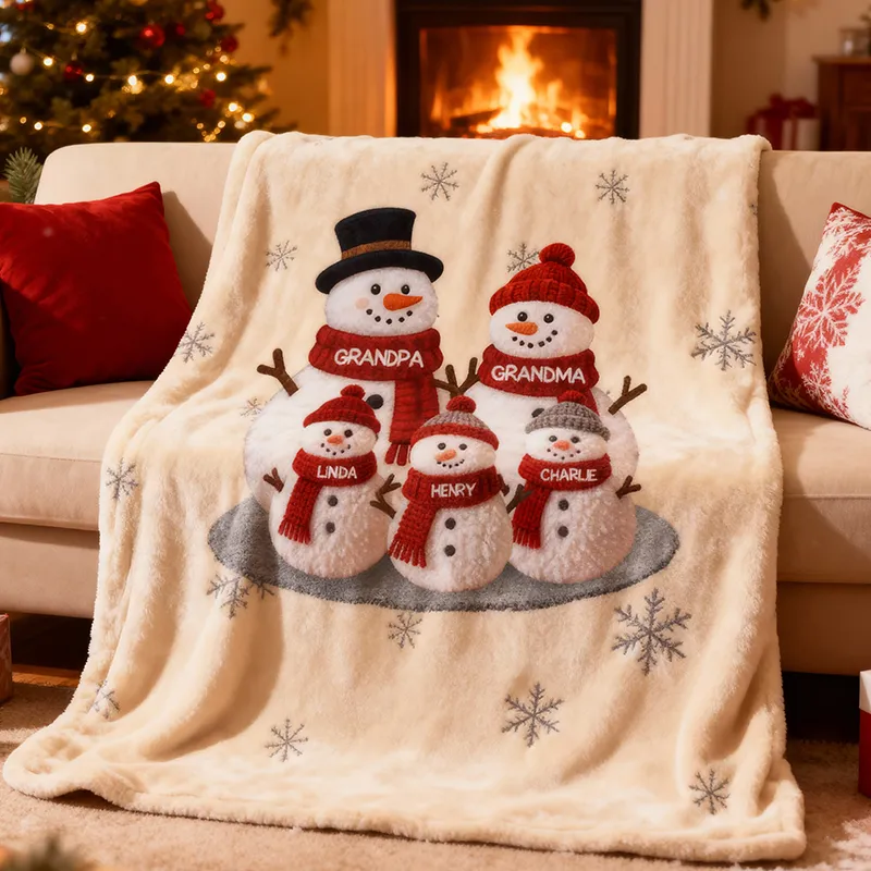 Custom Snowman Family Fleece Blanket, Snuggly Holiday Fleece for Grandma and Grandpa, Unique Personalized Christmas Gift
