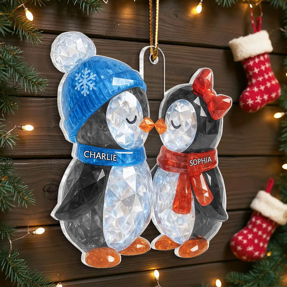 Personalized Acrylic Ornament with Kissing Penguin Couple – Cute Winter Scene, Festive Decor & Unique Christmas Gift - Image 2