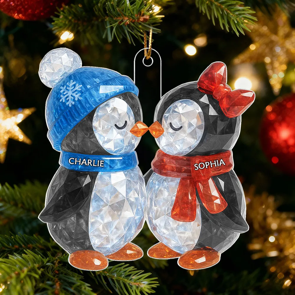 Personalized Acrylic Ornament with Kissing Penguin Couple – Cute Winter Scene, Festive Decor & Unique Christmas Gift - Image 6