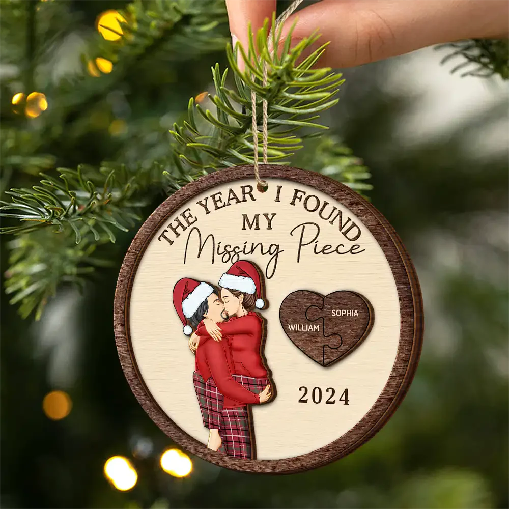 Personalized 2-Layer Wooden Ornament for Couples, Kissing Hug Design, Romantic Christmas Tree Keepsake, Unique Custom Gift - Image 3