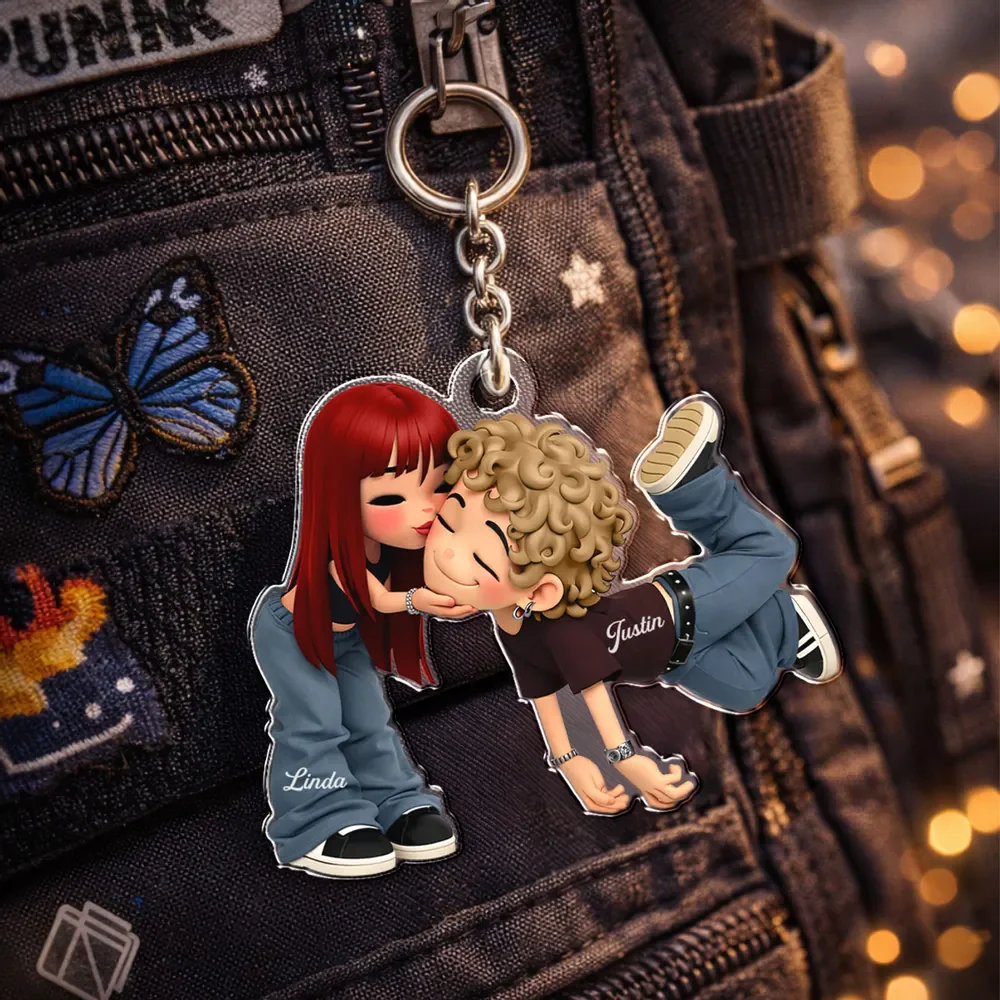 Personalized Romantic Cartoon Couple Acrylic Keychain - Cute Kissing Design - Unique Gift for Couples - Image 5