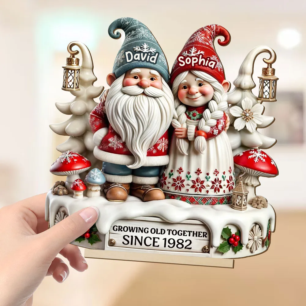 Custom Name Holiday Gnome Pair Wooden Plaque - Festive Home Display, Creative Couple Gift - Image 7