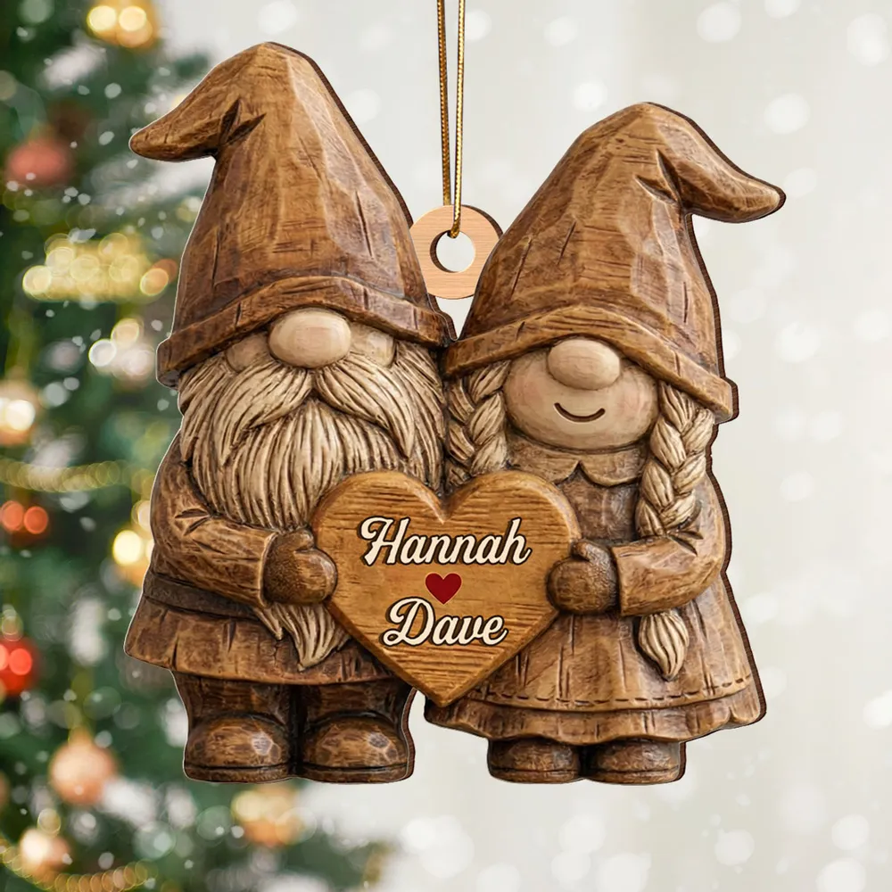 Personalized Wooden Ornament, Cute Gnome Couple Holding Heart, Unique Romantic Gift for Couples, Cozy Holiday Keepsake - Image 5