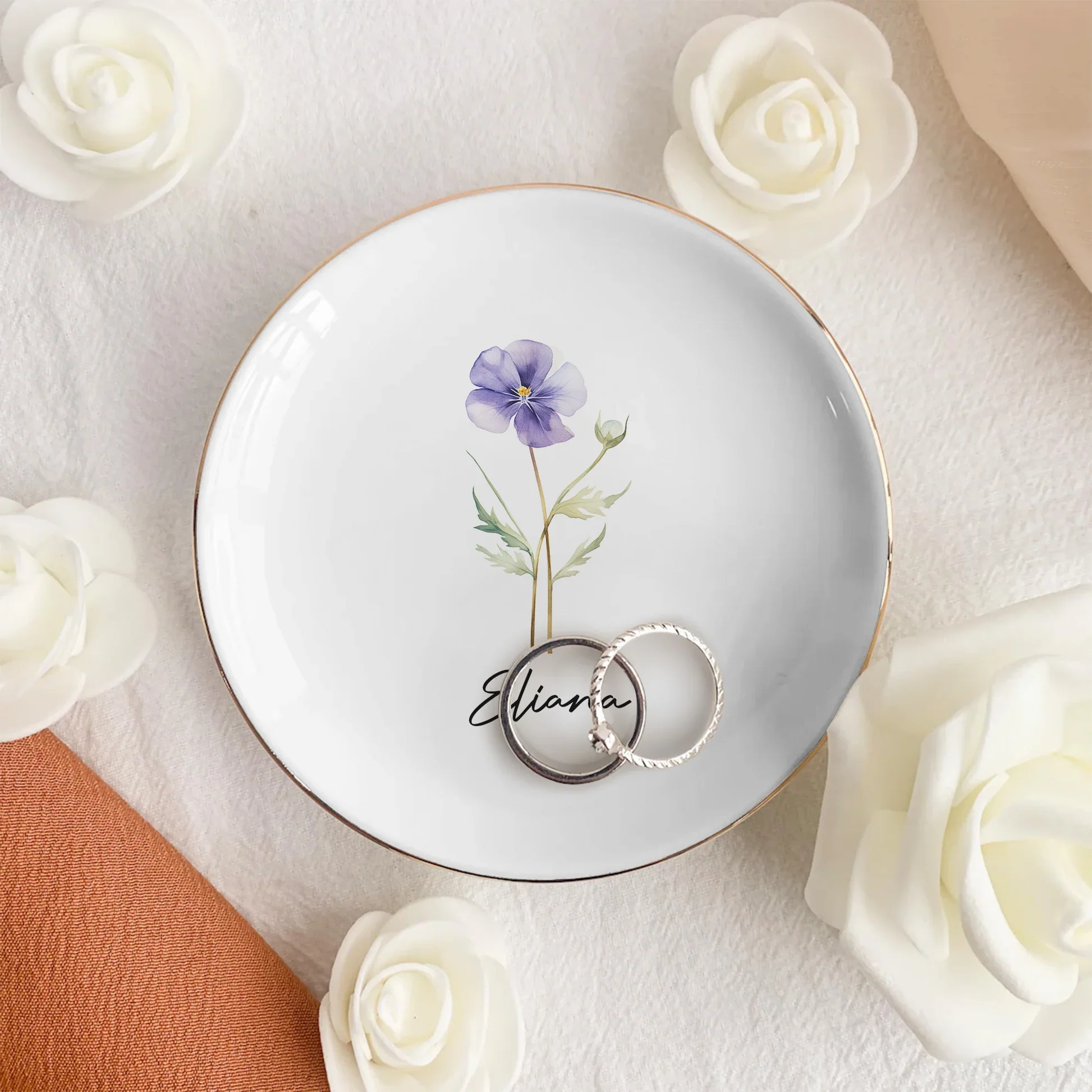 Elegant Personalized Jewelry Dish with Birth Flower Design for Daily Jewelry Storage, Thoughtful Gift for Mom or Friend - Image 6