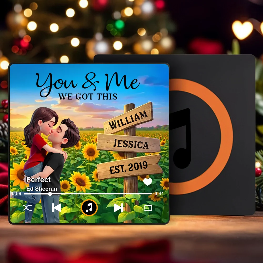 Personalized Acrylic Music Magnet Couple Kissing in Sunflower Field for Fridge Decor, Unique Romantic Gift for Partner