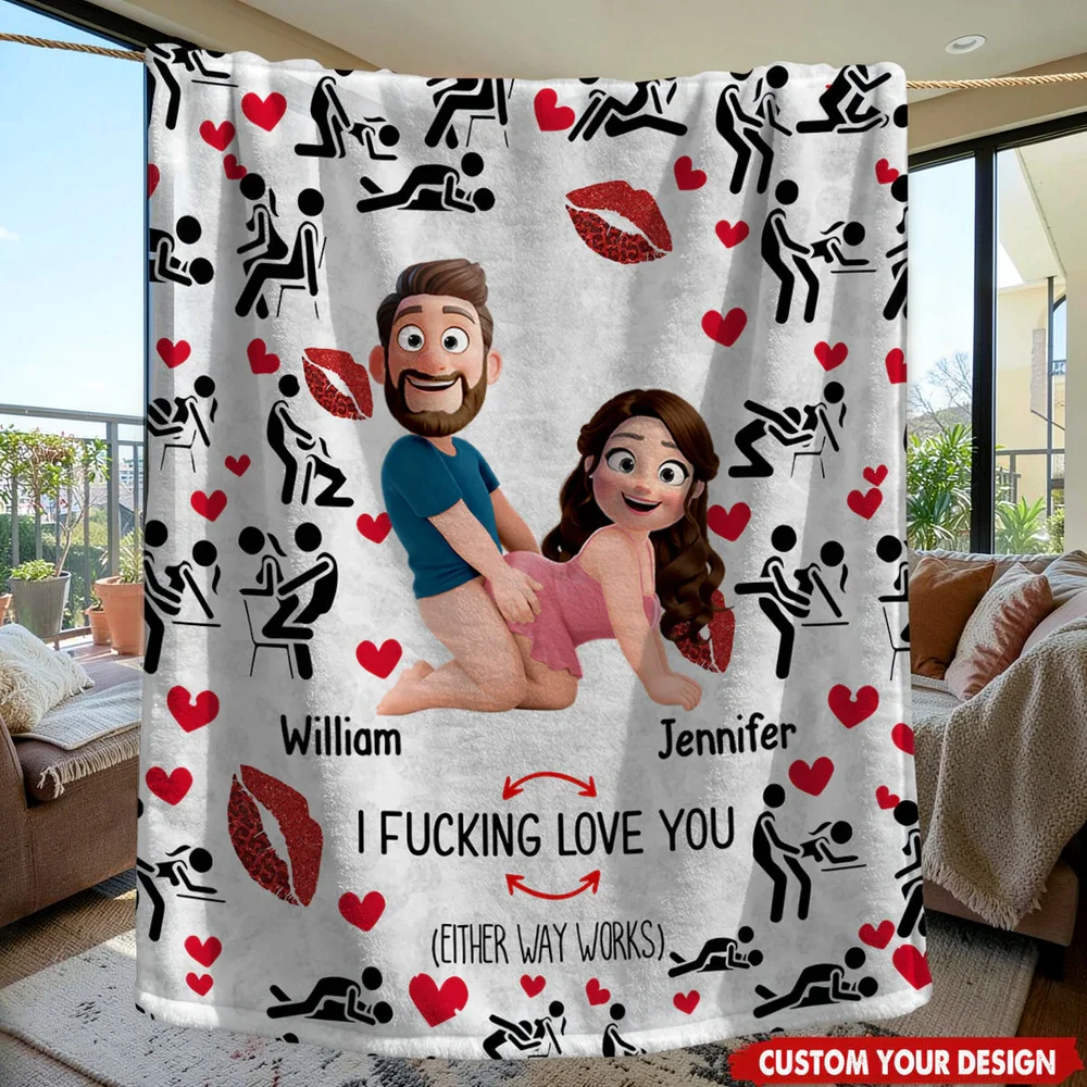 I Love You Personalized Fleece Blanket with Cute Couple Illustration, Lips and Hearts - Funny Sweet Gift for Partners - Image 5