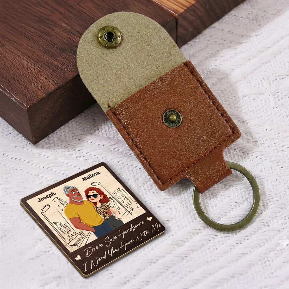 Personalized Wooden Pocket Hug Keychain Card With Couple Illustration Drive Safe I Love You Unique Gift For Boyfriend Or Husband - Image 5