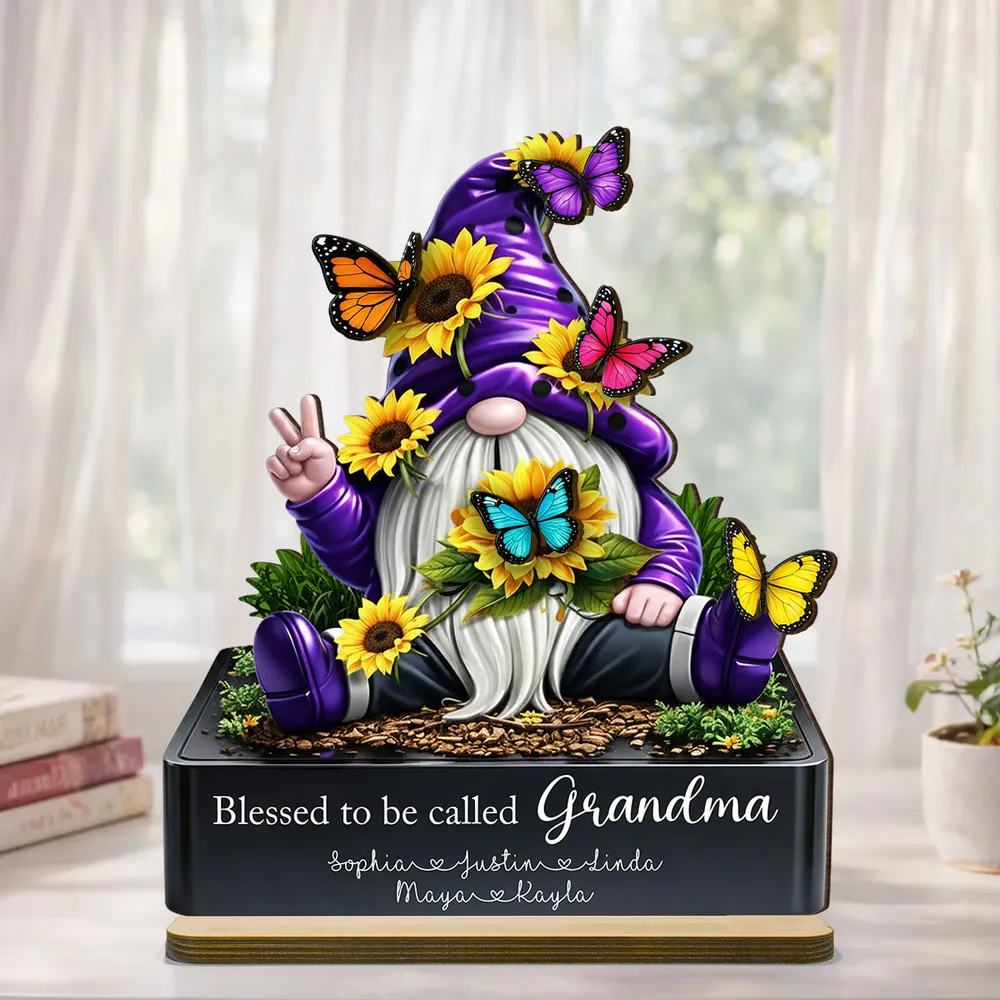 Personalized 2-Layer Wooden Plaque Gnome With Sunflowers & Butterflies for Grandma, Unique Gift With Heartfelt Message - Image 2