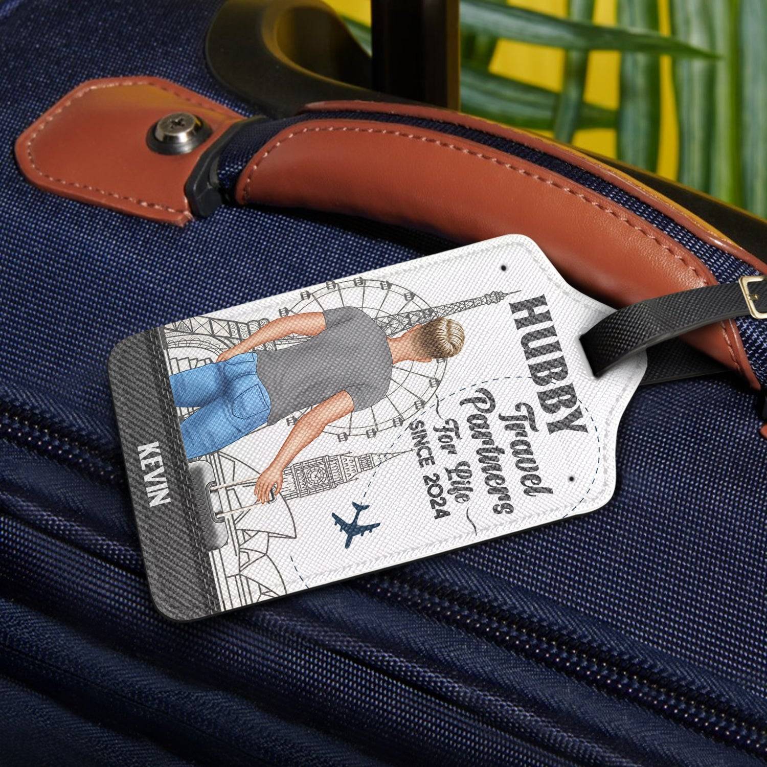 Couples Leather Luggage Tag Set – Custom Travel Partners Design with sightseeing illustration, perfect unique gift for the traveler you love - Image 2