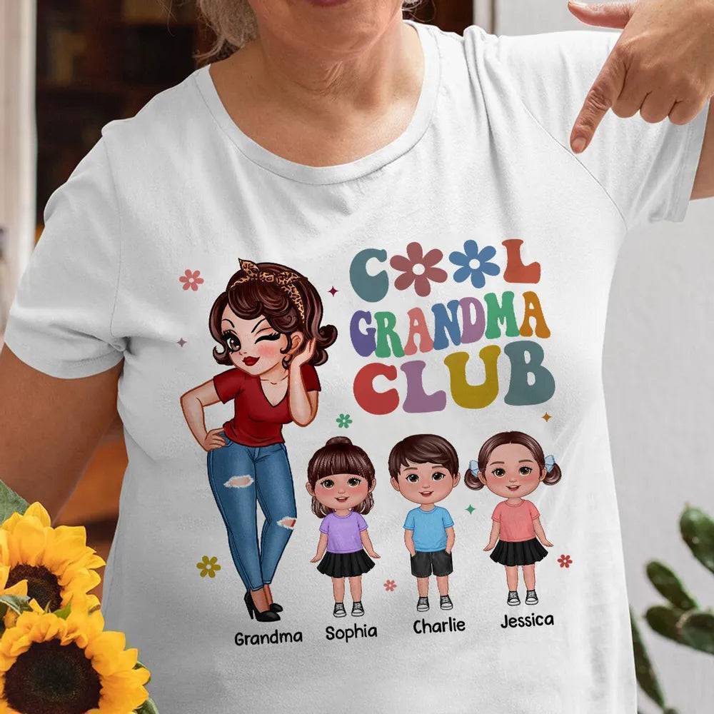 Exclusive 'Cool Grandma Club' Tee - Custom Chic Gift for the Trendsetting Grandma - Image 8