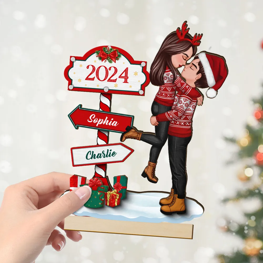 Couple Hugging Kissing North Pole Sign, Custom 2-Layer Wooden Plaque or Ornament or Poster or Keychain, Gift for Christmas Decor - Image 4