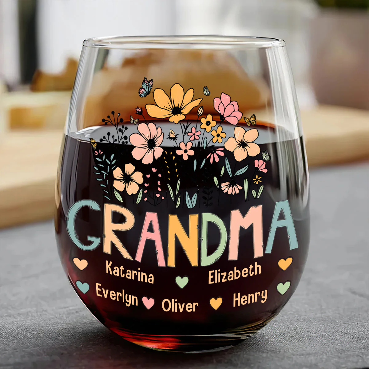 Personalized Wine Glass for Grandma with Colorful Flower Design, Customizable with Names of Grandchildren, Ideal Gift for Grandmothers on Special Occasions - Image 12