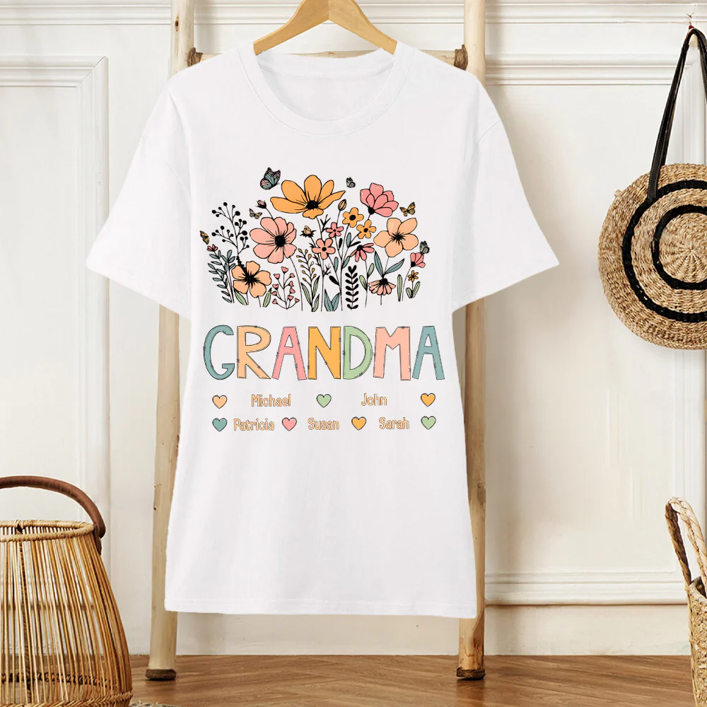 Personalized Wine Glass for Grandma with Colorful Flower Design, Customizable with Names of Grandchildren, Ideal Gift for Grandmothers on Special Occasions - Image 6