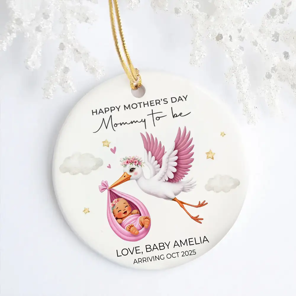 Personalized Ornament for Expecting Moms – 'Mommy to Be' Baby Gift - Image 2
