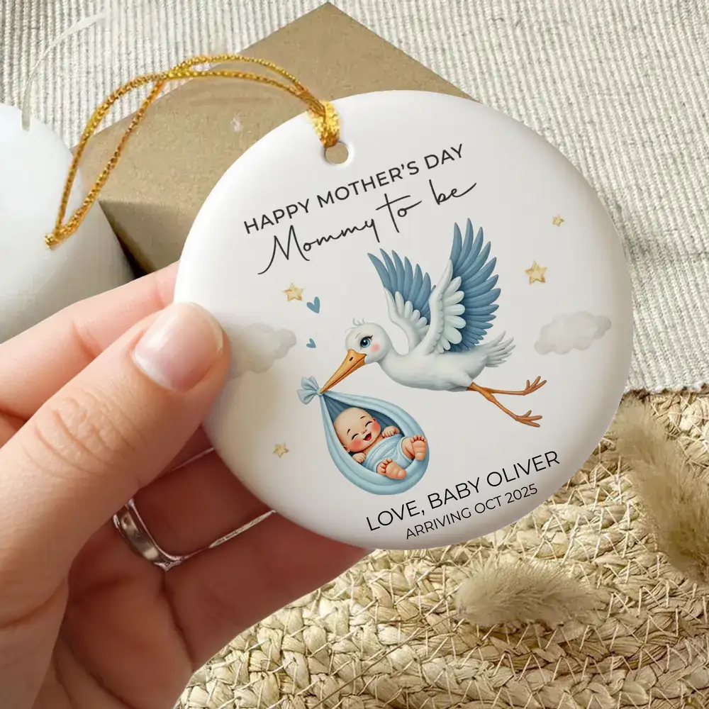 Personalized Ornament for Expecting Moms – 'Mommy to Be' Baby Gift - Image 3