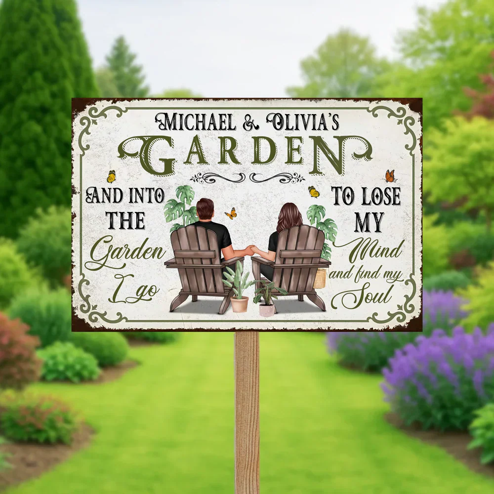 Rectangular Iron Sign for Gardening Couples with Custom Design - Image 4